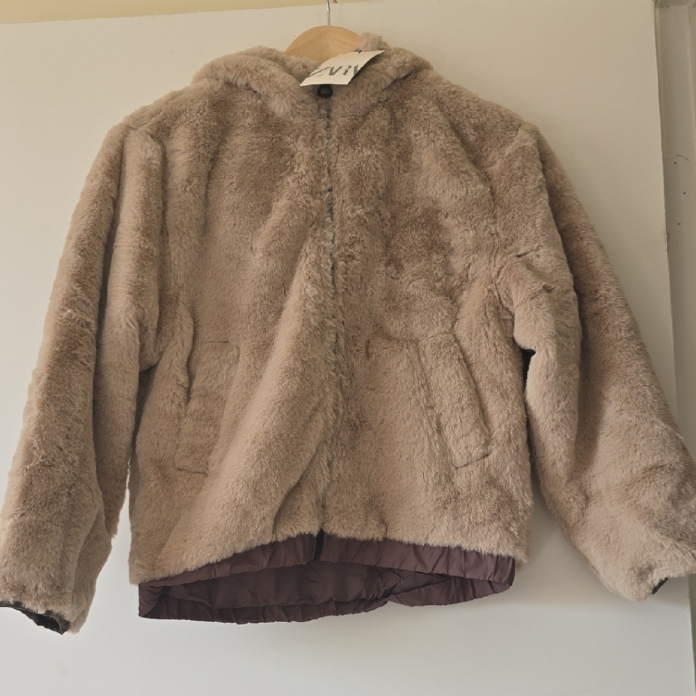 Zara Cozy Tan Faux Fur Jacket Size 10